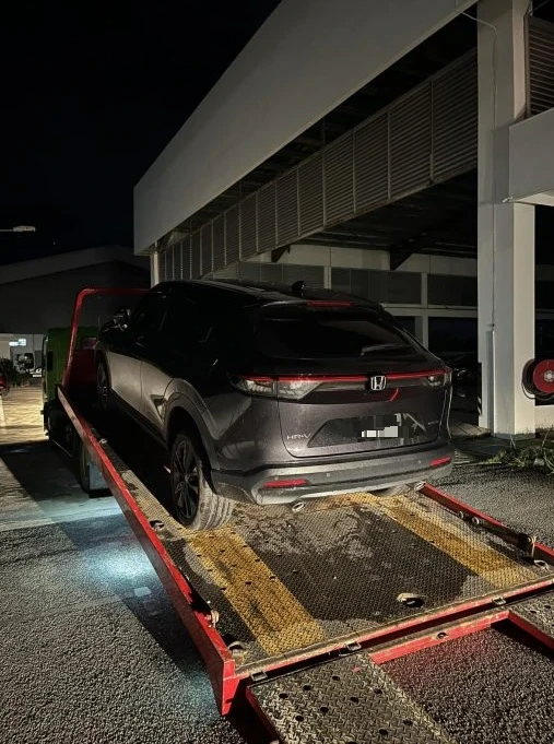 車主添錯油 新車才買6個月就被拖車