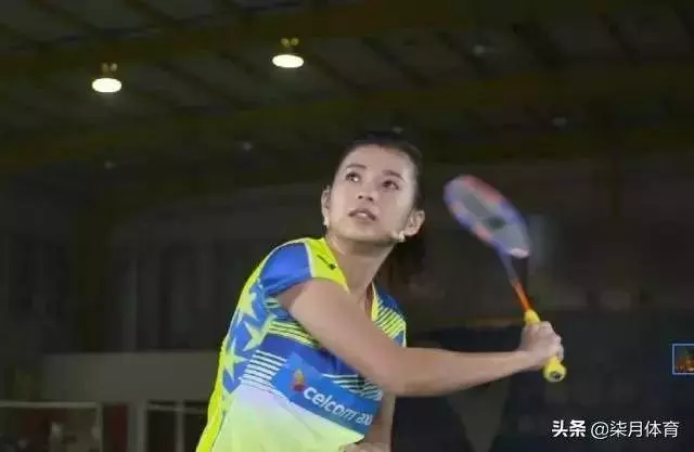 吳柳瑩教你：打羽毛球手腕不會用力，高遠球當然打不好！