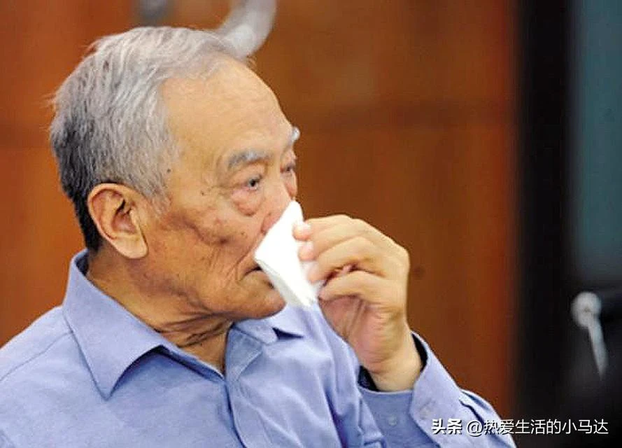 我72歲,一雙兒女只要房子不要我,最終我做出比兒女更無情的選擇